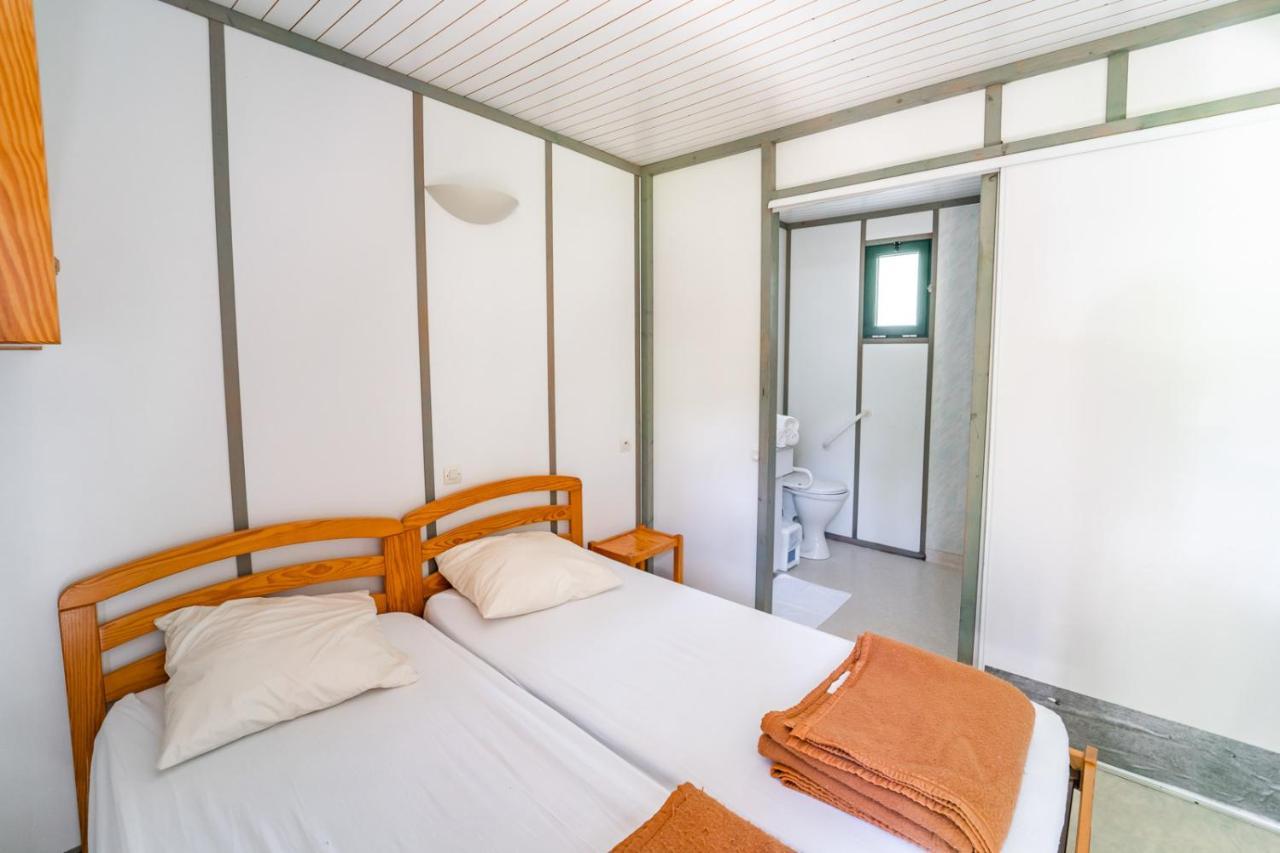 Les Chalets De Booz Saint-Germain-du-Teil ภายนอก รูปภาพ