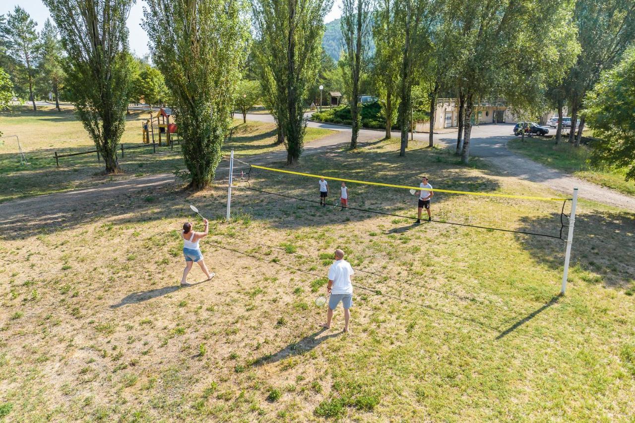 Les Chalets De Booz Saint-Germain-du-Teil ภายนอก รูปภาพ