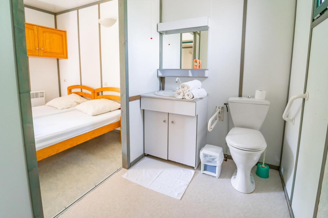 Les Chalets De Booz Saint-Germain-du-Teil ภายนอก รูปภาพ